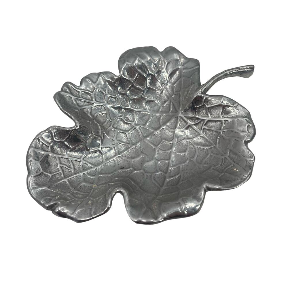 MARIPOSA Leaf Dish 6"x7.75" Small Sauce Soft Silver Home Decor Serving Entertain